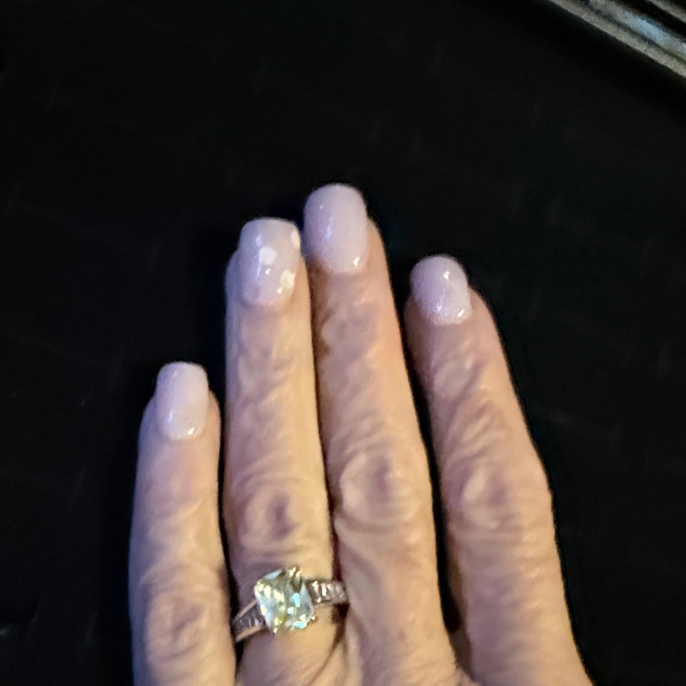 BP Rhodium plated Ring with Pale yellow CZ Gemstone — Delicate Sparkle